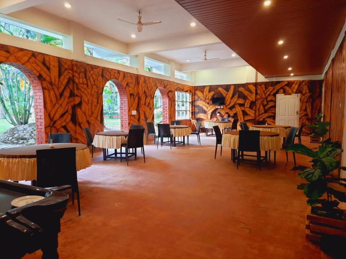 Orchid Trails Resort สุลต่านบาเทรี ภายนอก รูปภาพ