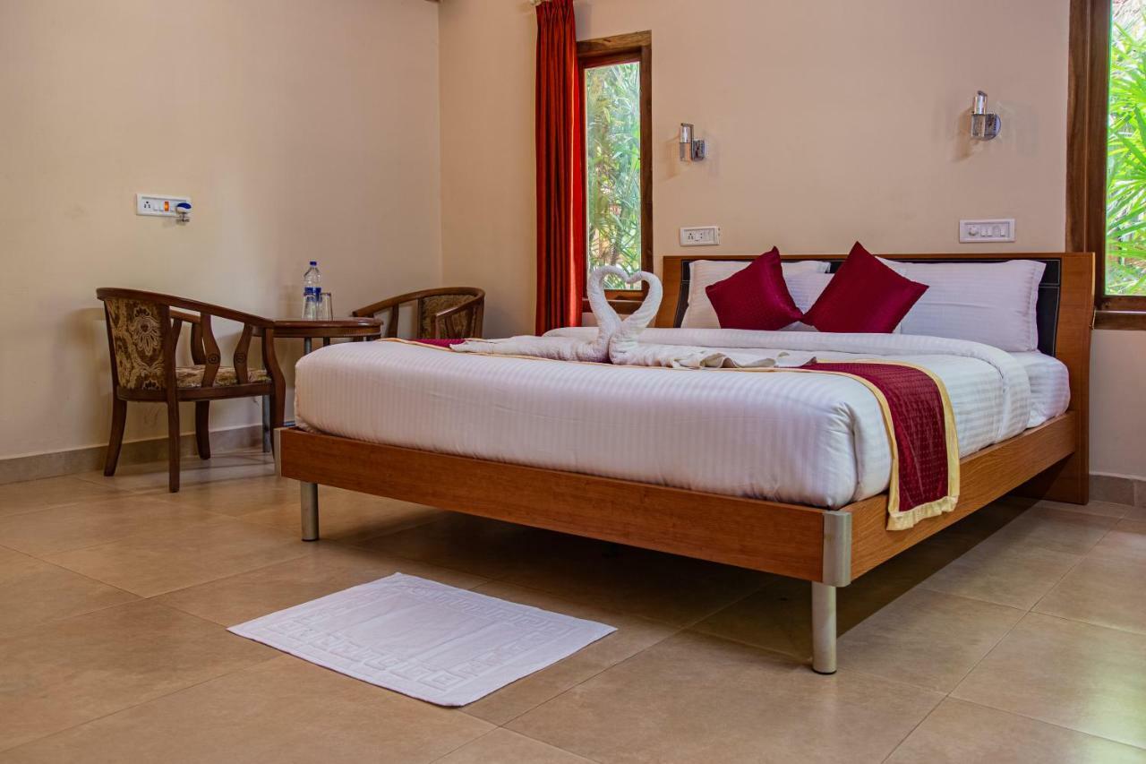 Orchid Trails Resort สุลต่านบาเทรี ภายนอก รูปภาพ