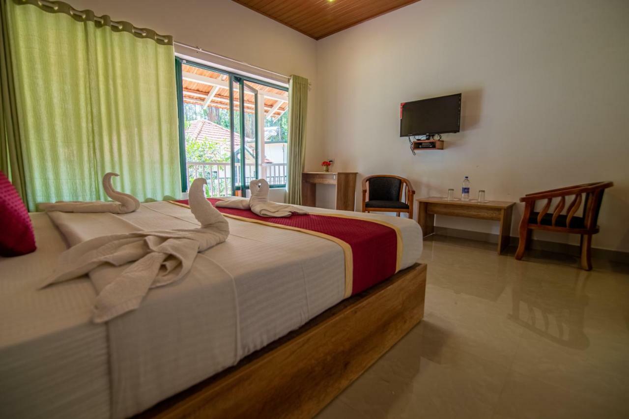 Orchid Trails Resort สุลต่านบาเทรี ภายนอก รูปภาพ