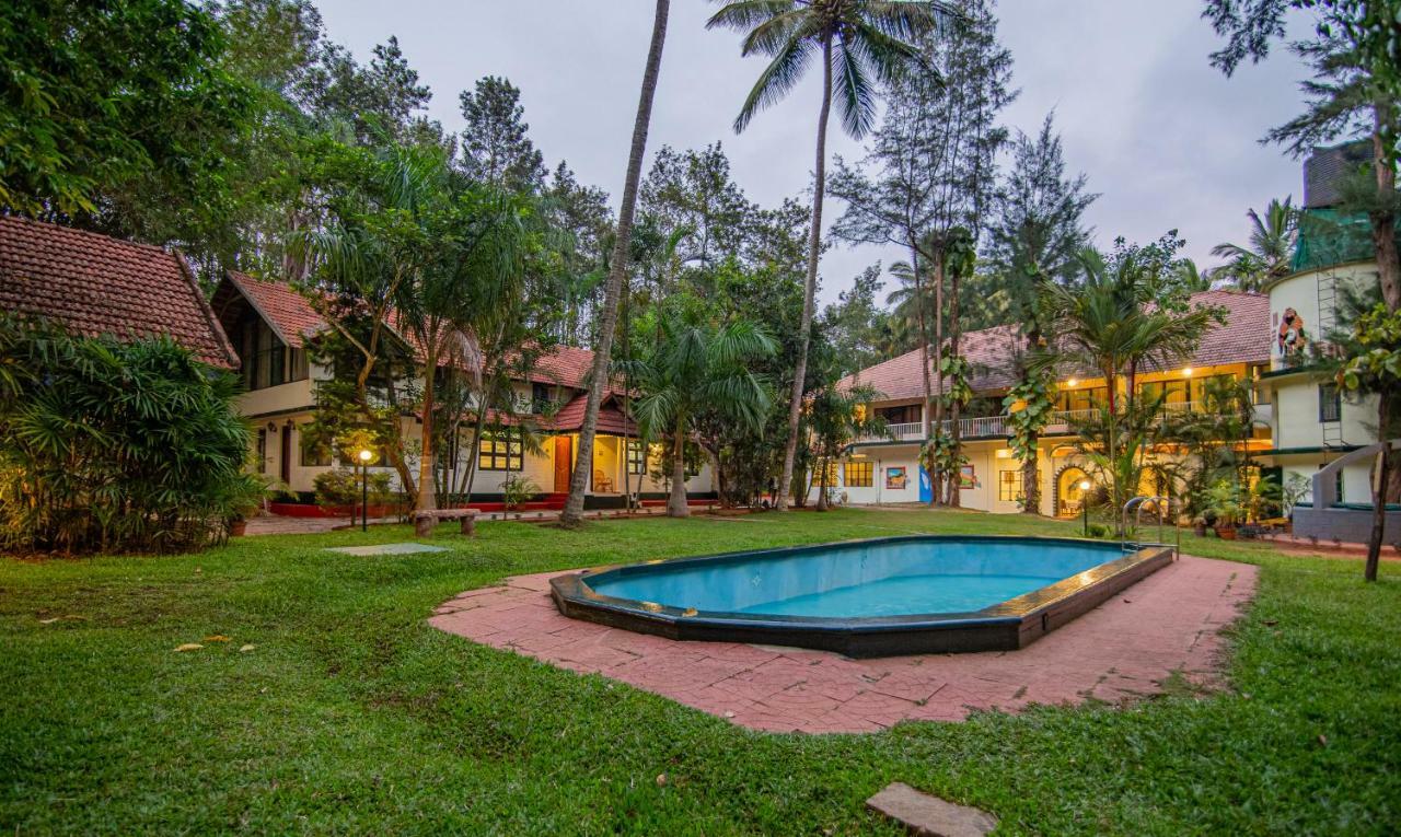 Orchid Trails Resort สุลต่านบาเทรี ภายนอก รูปภาพ